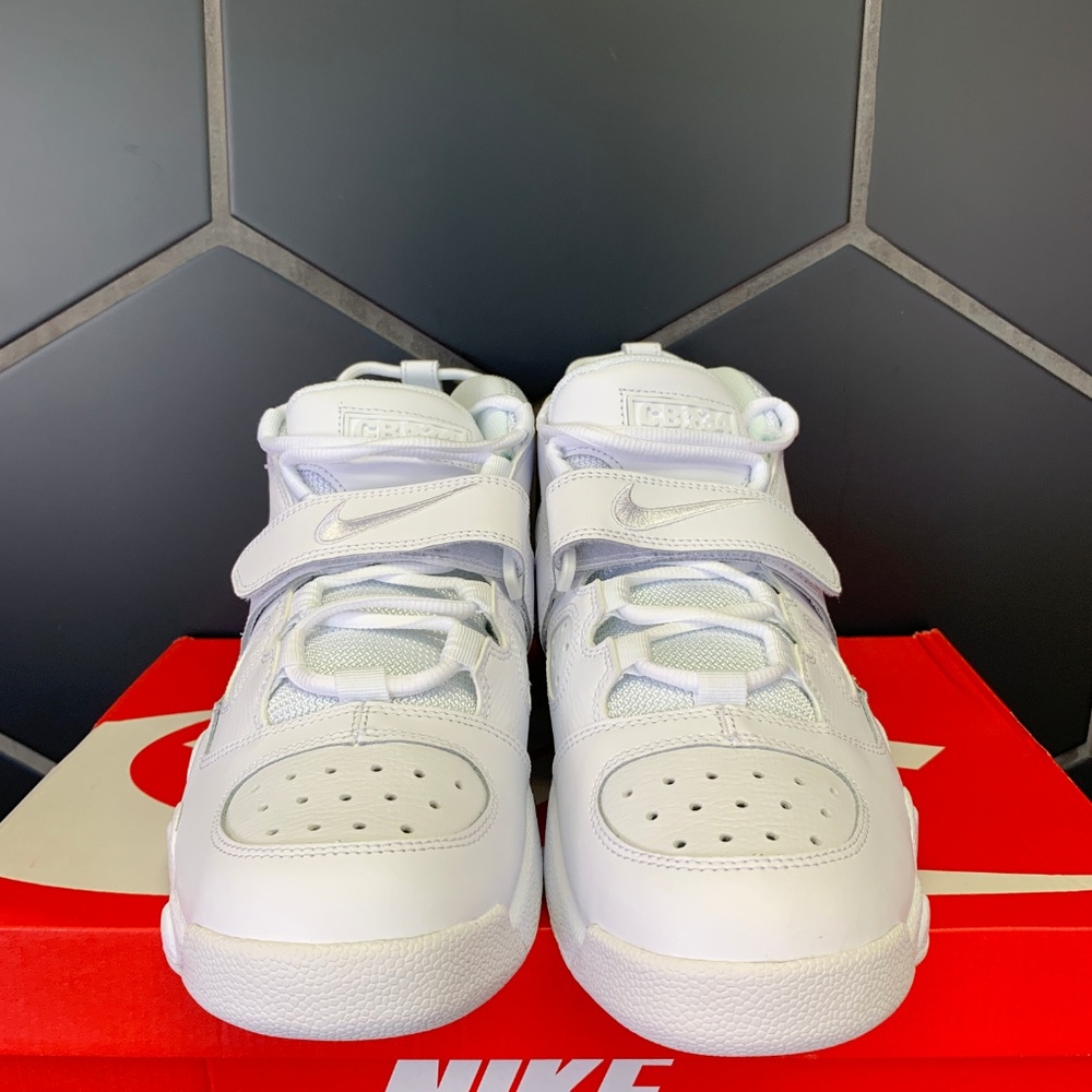 Nike Air Charles Barkley 34 Triple White Shoe - Picture 3 of 6